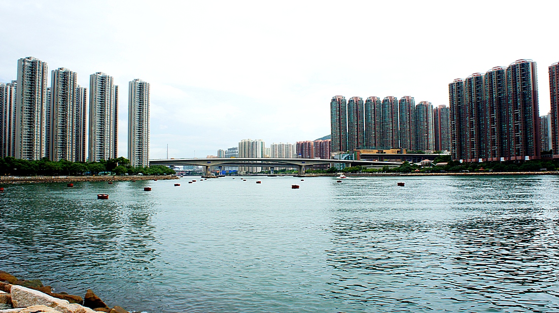http://i.dcview.tw/gallery/201307/2c0eaabe5db7568595a0f88e3f38b342.jpg
