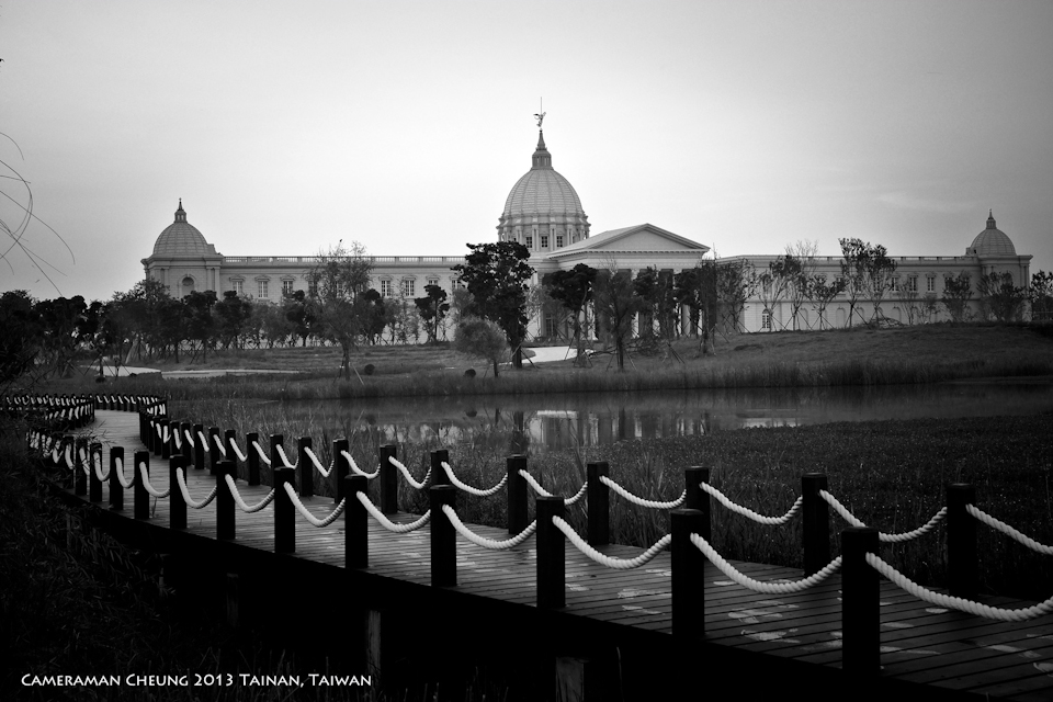 http://i.dcview.tw/gallery/201307/38f1a273c7344d3eadc20c622ebe8f6f.jpg