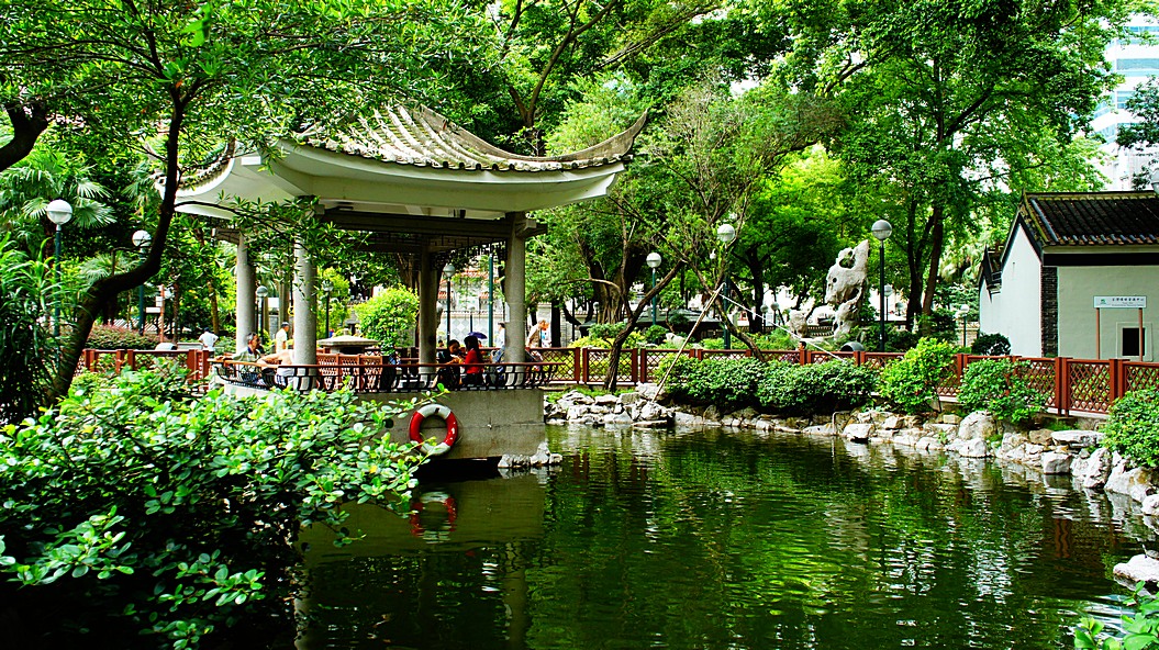 http://i.dcview.tw/gallery/201307/5c9a9a6c0ed215a69e5870462dbae9c0.jpg