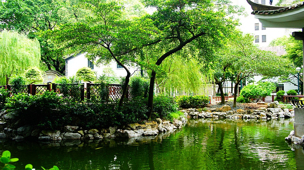 http://i.dcview.tw/gallery/201307/6c9ca224fa4b8cf36f635782b5301630.jpg