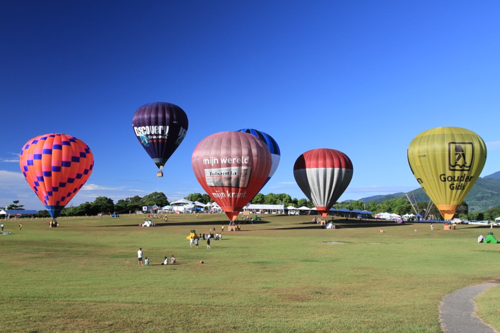 http://i.dcview.tw/gallery/201307/722642ca4253247435372242858d9539.jpg