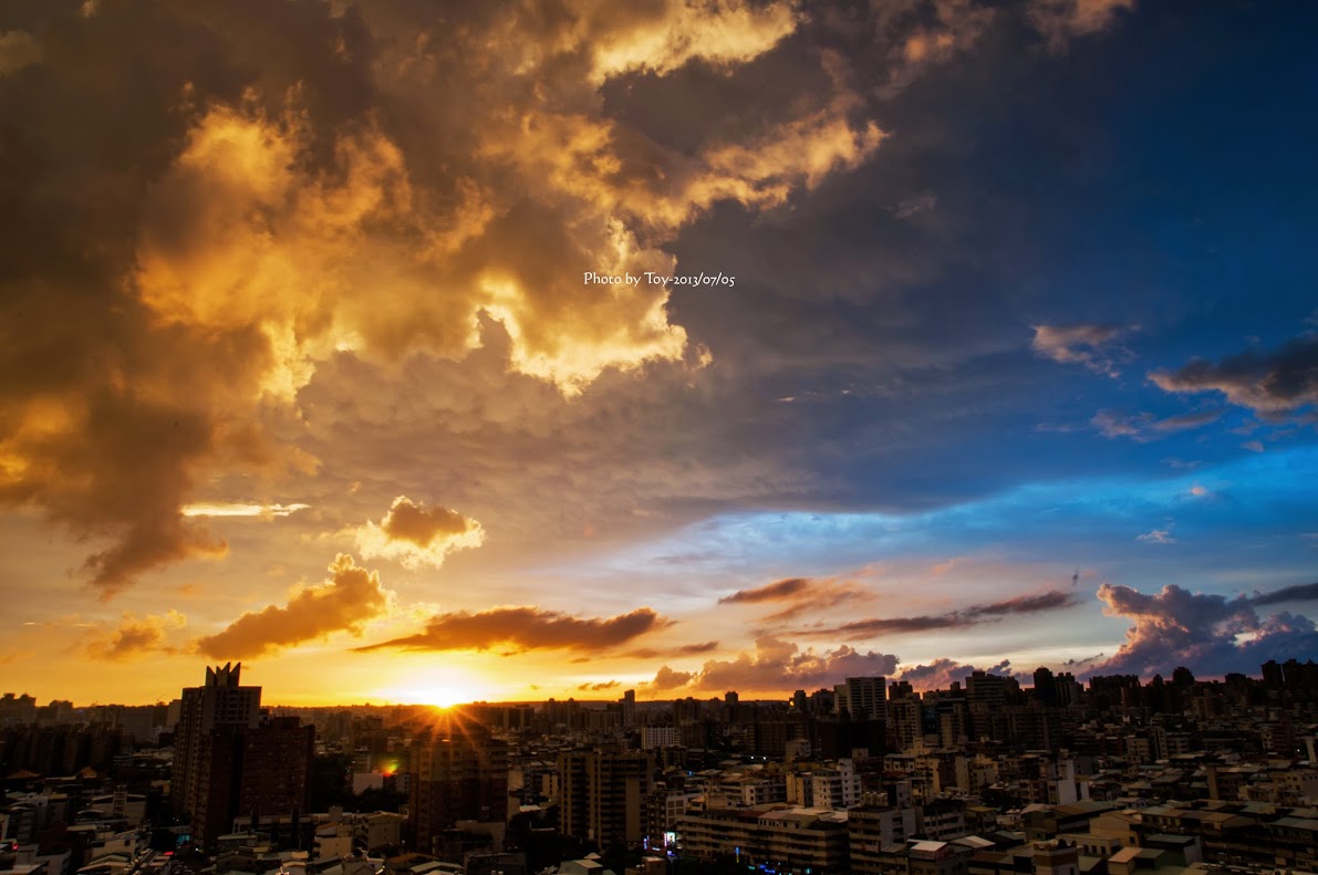 http://i.dcview.tw/gallery/201307/c8ae9f838715a55a6d2d41476d798a7b.jpg
