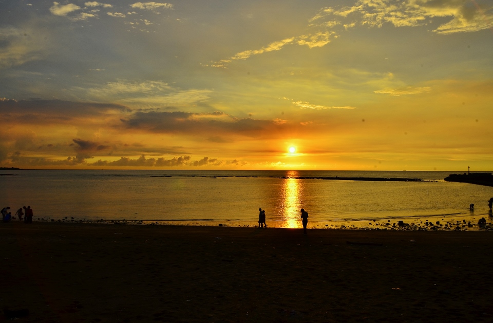 http://i.dcview.tw/gallery/201307/db7ae1b4144babaf2be2ea42cb3d33a0.jpg