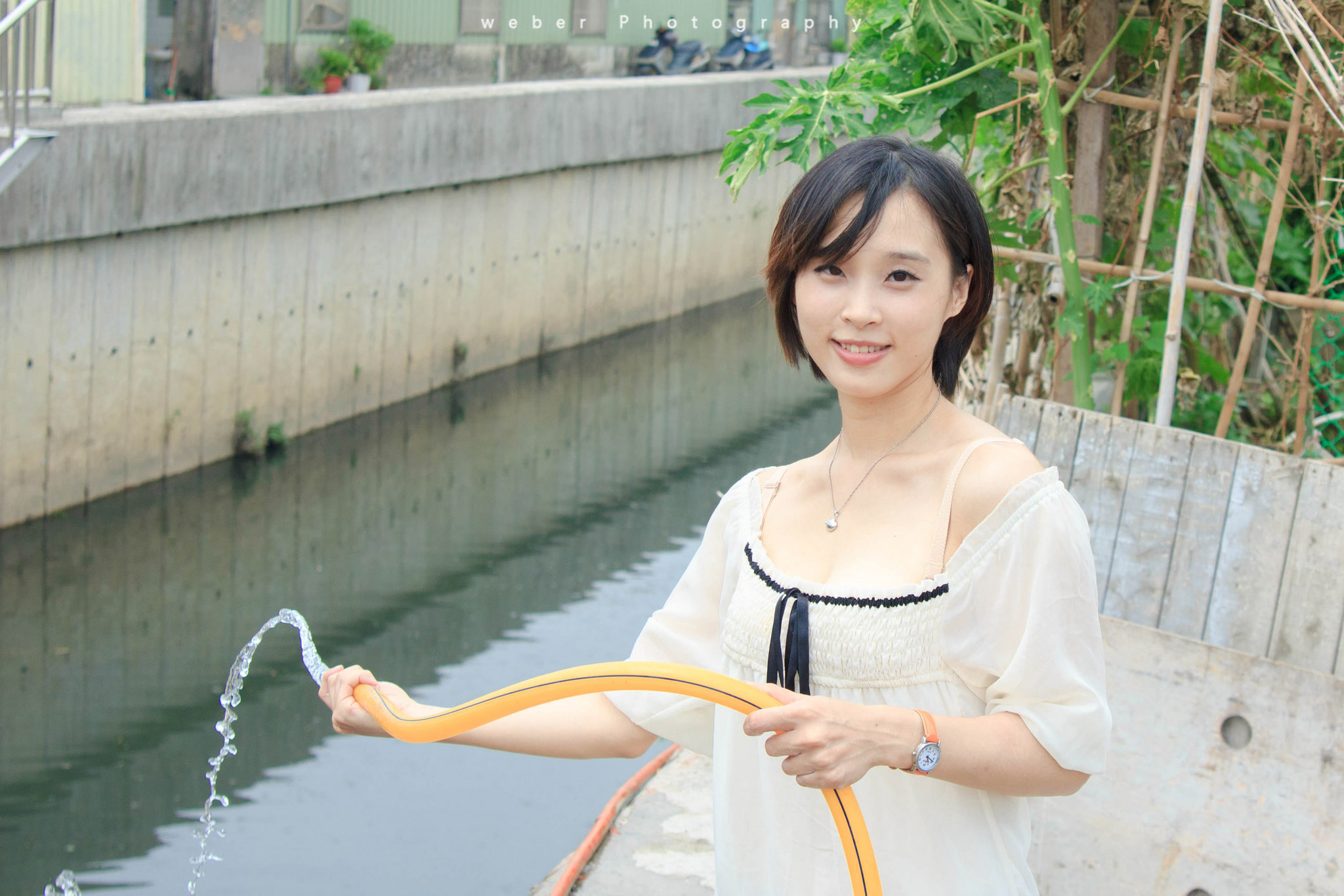 http://i.dcview.tw/gallery/201308/1af7d30503bf199c2a2b979198387880.jpg