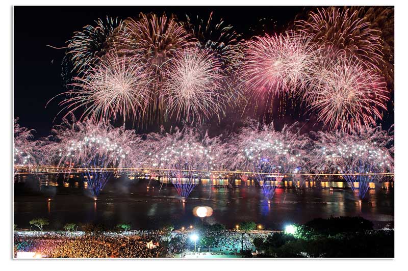 http://i.dcview.tw/gallery/201308/3d22d45dd021919768947bf889978ca5.jpg