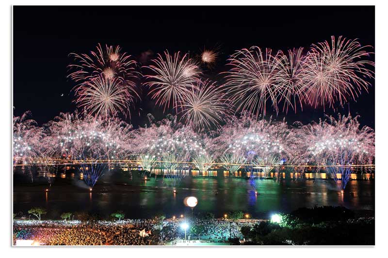 http://i.dcview.tw/gallery/201308/5687efd2cd909095fa9ca887429329b8.jpg