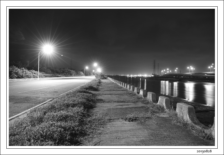 http://i.dcview.tw/gallery/201308/842bb91562dcb71b8d85b3446b7eb696.jpg