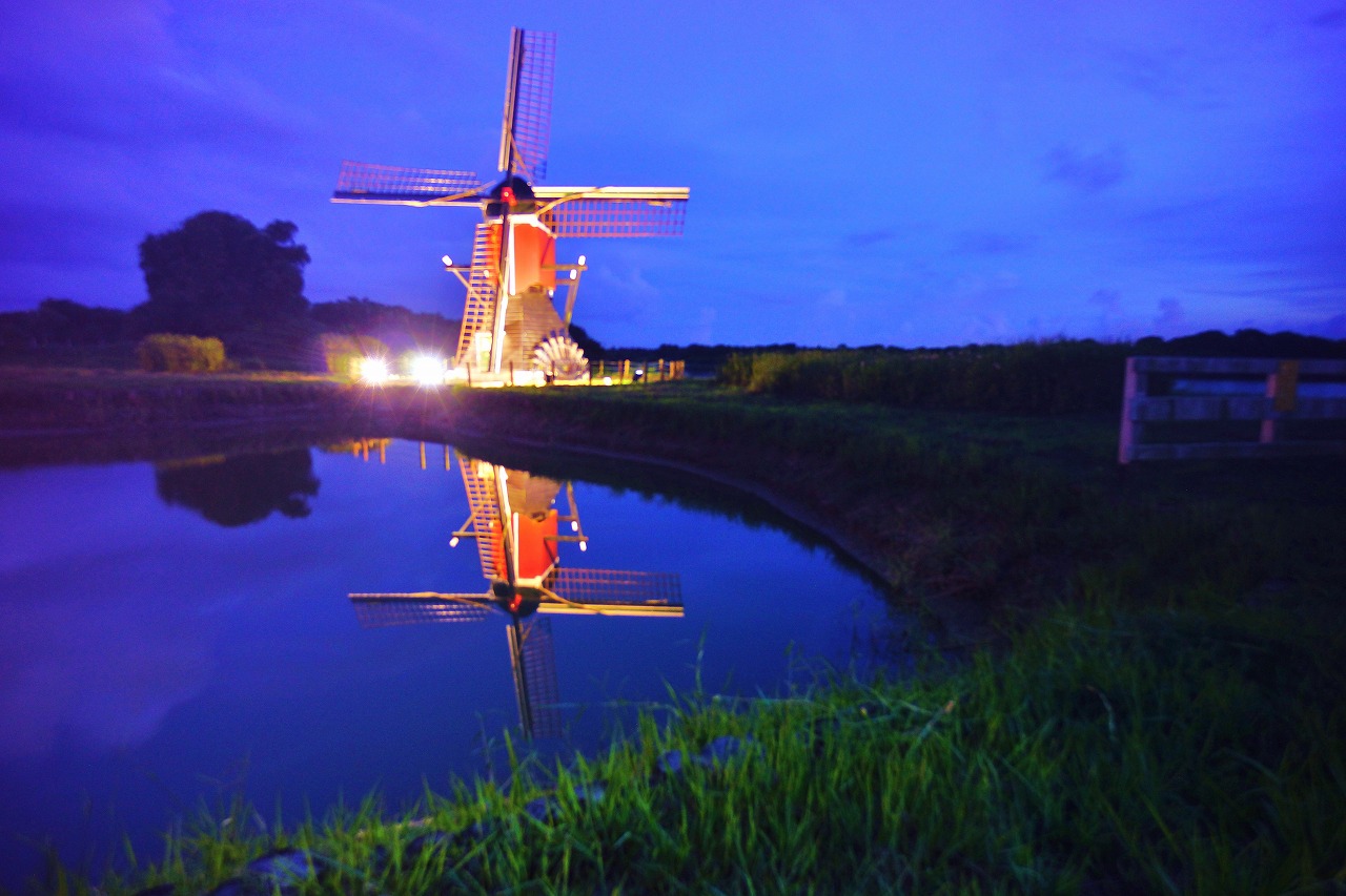 http://i.dcview.tw/gallery/201308/a207a766de95427d8597ede11659313f.jpg