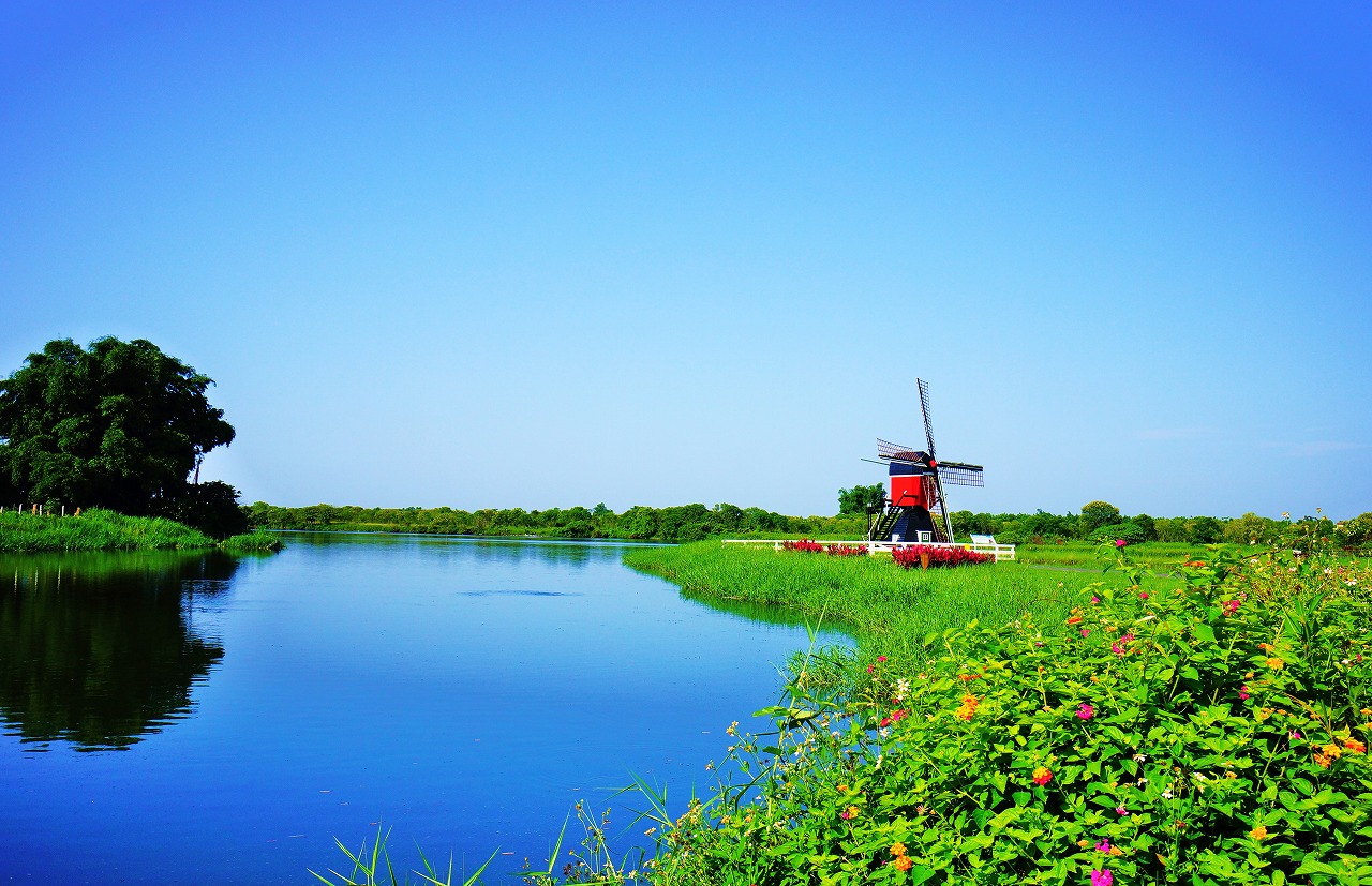 http://i.dcview.tw/gallery/201308/be0280e0e59a5f4ed5129ca1fd6bb2f6.jpg