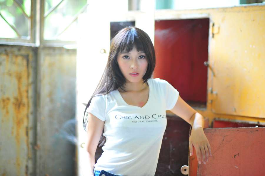 http://i.dcview.tw/gallery/201308/cf5373c339dba44ed29aec01246bb278.jpg