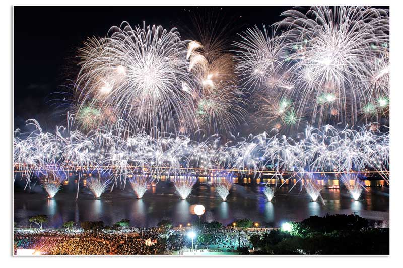 http://i.dcview.tw/gallery/201308/eb18012aa725e6da13cd49676420883d.jpg
