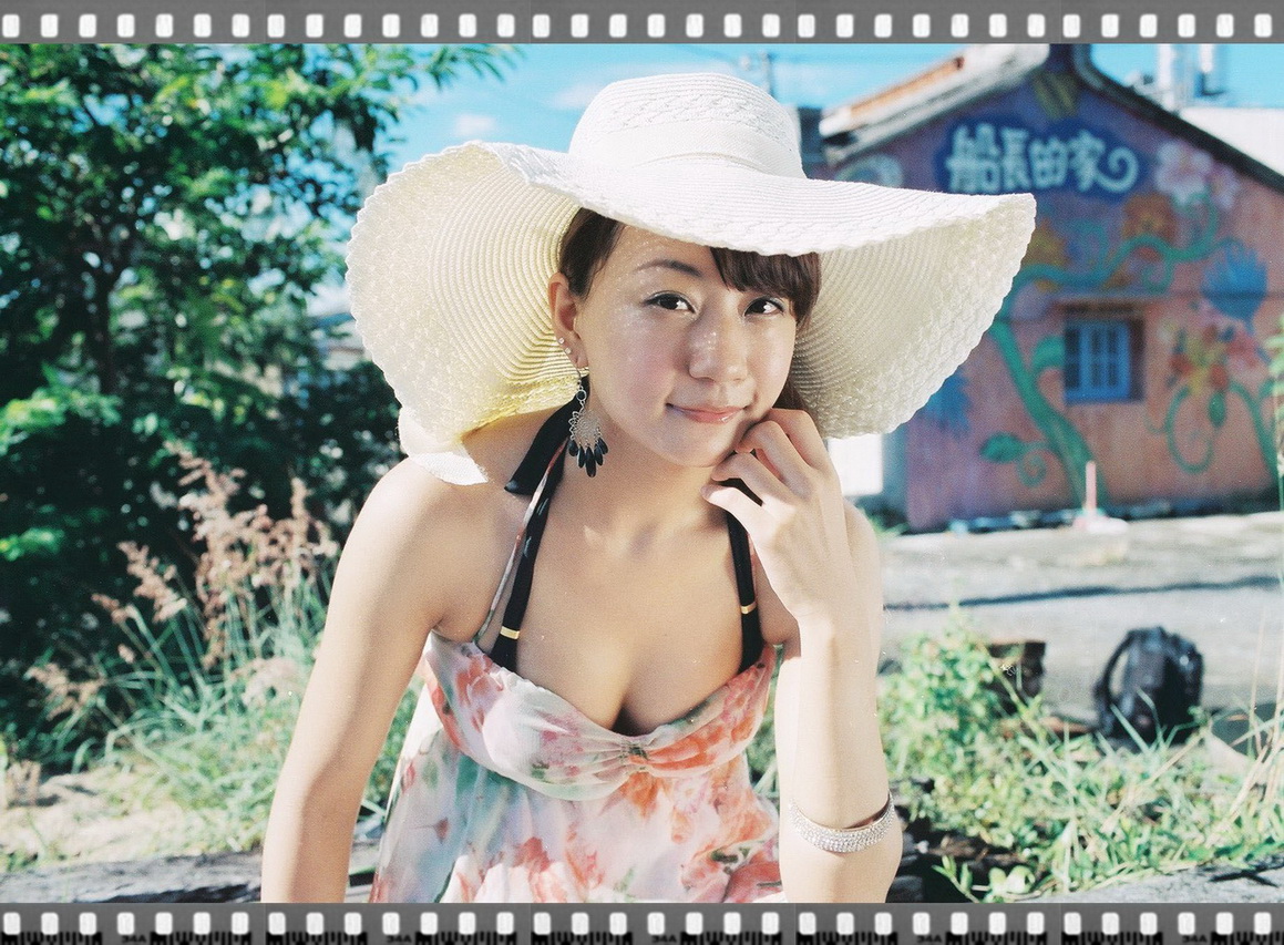 http://i.dcview.tw/gallery/201308/f86de32a839408a76ccc9e587c909c5c.jpg