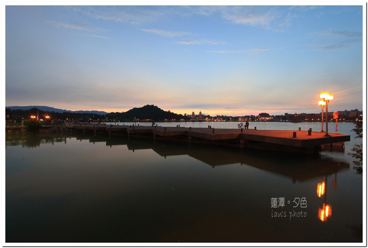 http://i.dcview.tw/gallery/201309/0a9ae44d4d56e211348f963a40e51e5b.jpg