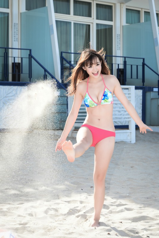 http://i.dcview.tw/gallery/201309/63130723560b0b9bae983501f1cd93b3.jpg
