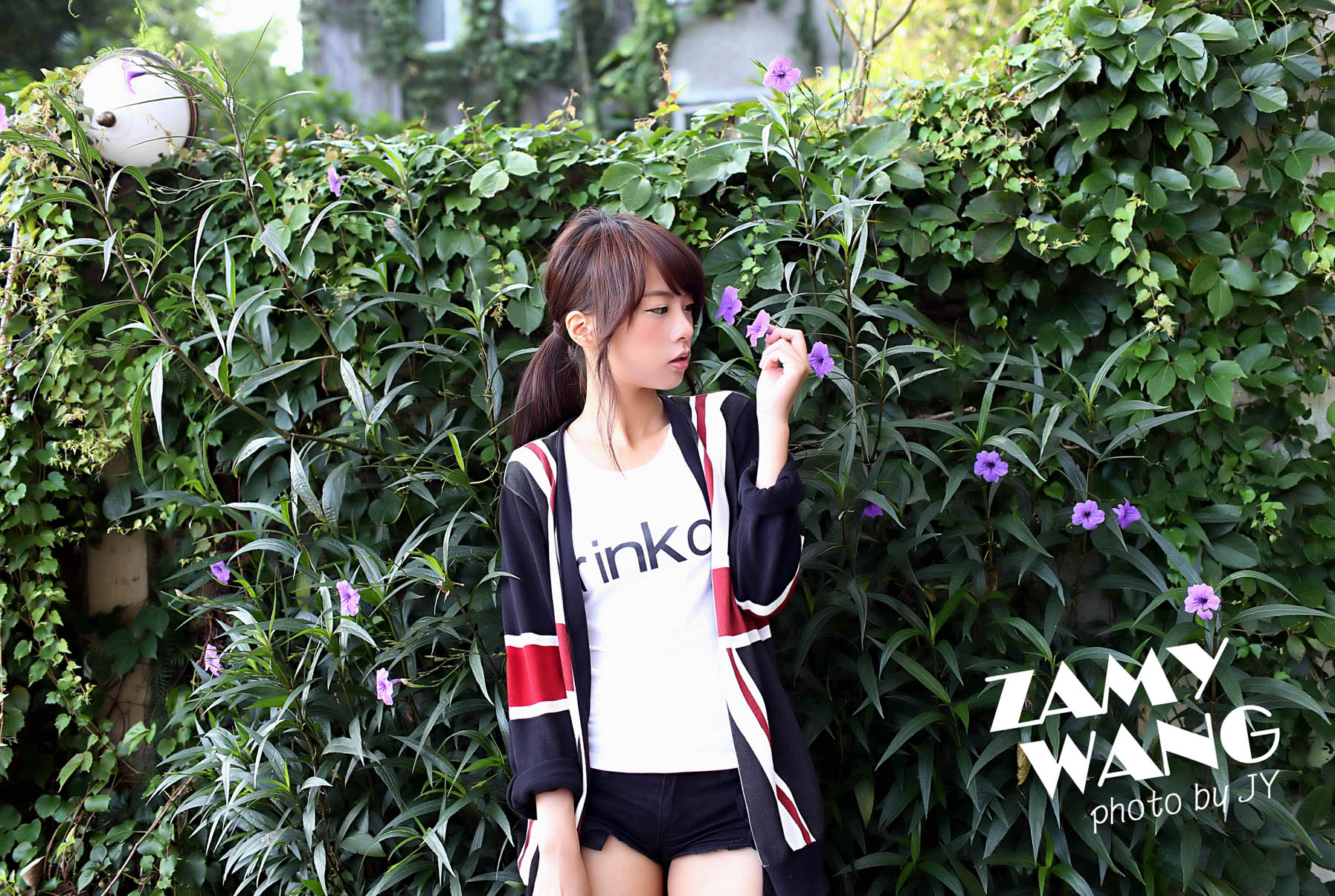 http://i.dcview.tw/gallery/201309/6f1e29e97254c2686d02d1625224b7f2.jpg