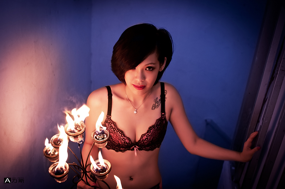 http://i.dcview.tw/gallery/201309/860f5e0318caeaa74ff1018ca2048eea.jpg