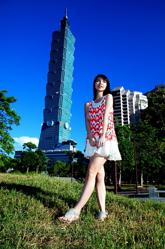 http://i.dcview.tw/gallery/201309/9b854df2d60625275a4204be0984ee00.jpg