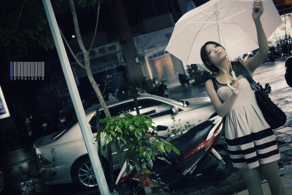 http://i.dcview.tw/gallery/201309/cd04be5c9761909928f53f98c914185d.jpg