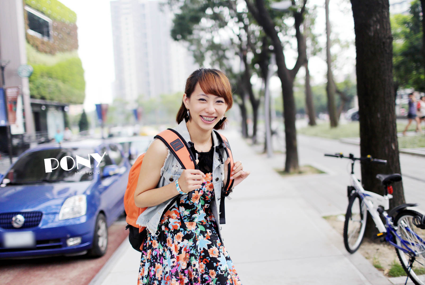 http://i.dcview.tw/gallery/201309/cd41faf049d04fa8cbcdd852b3060048.jpg