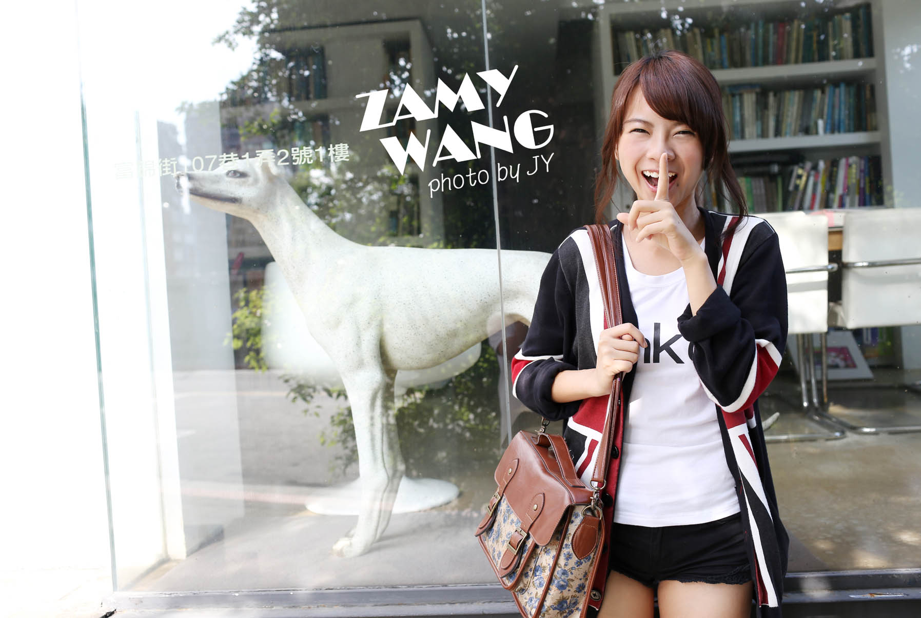 http://i.dcview.tw/gallery/201309/e931f1282ba1191afb03ffec3b2313ec.jpg