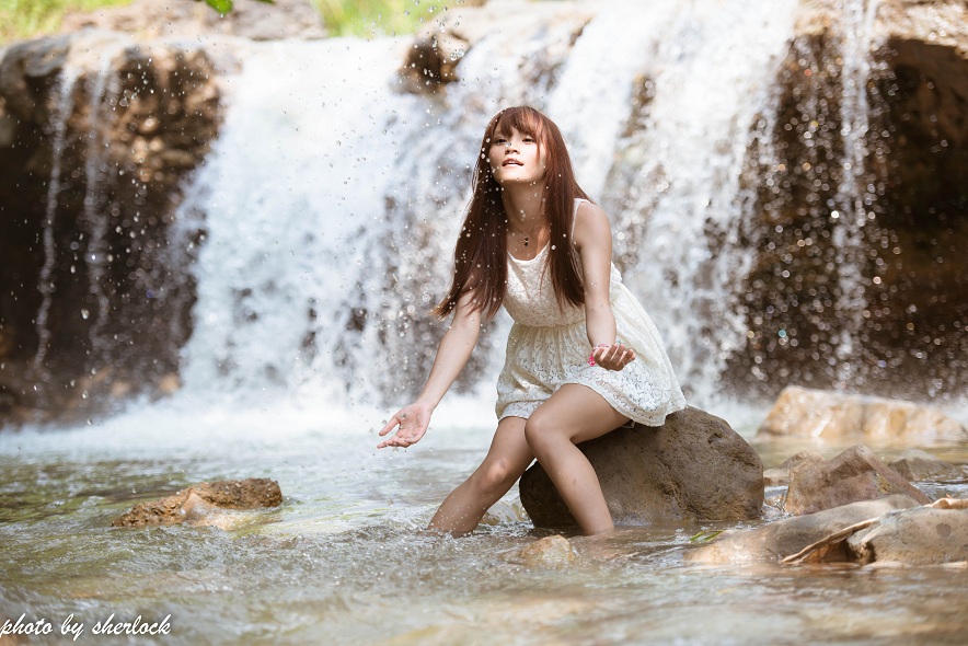 http://i.dcview.tw/gallery/201309/ea9109b118650029e1a255a4ed641c56.jpg