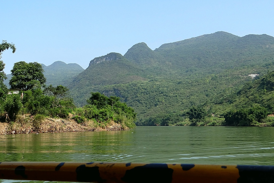 http://i.dcview.tw/gallery/201310/2a8302dda2d7453c4e15715cafaa202e.jpg