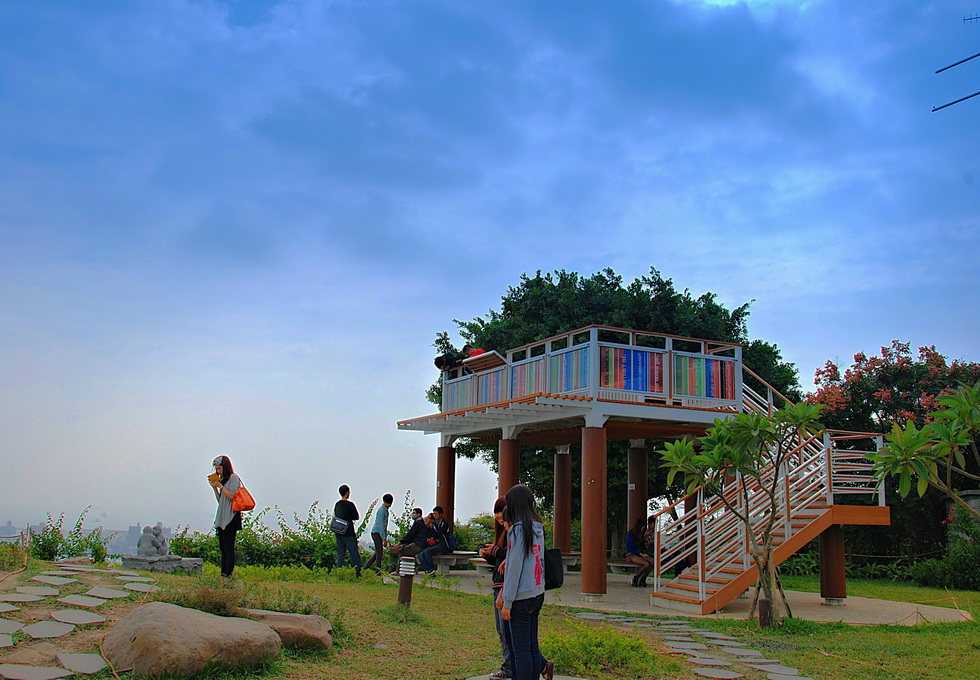http://i.dcview.tw/gallery/201310/9278095bfeefcd60a3ed071db33fd651.jpg