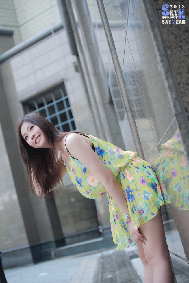 http://i.dcview.tw/gallery/201310/ca9df80a0ec00a991ac2f1695e6b044b.jpg