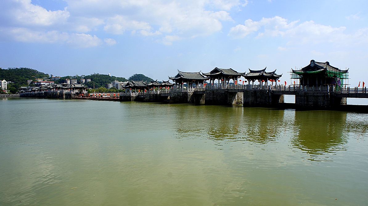 http://i.dcview.tw/gallery/201310/cae553210aa882ca156c599a58bc8723.jpg