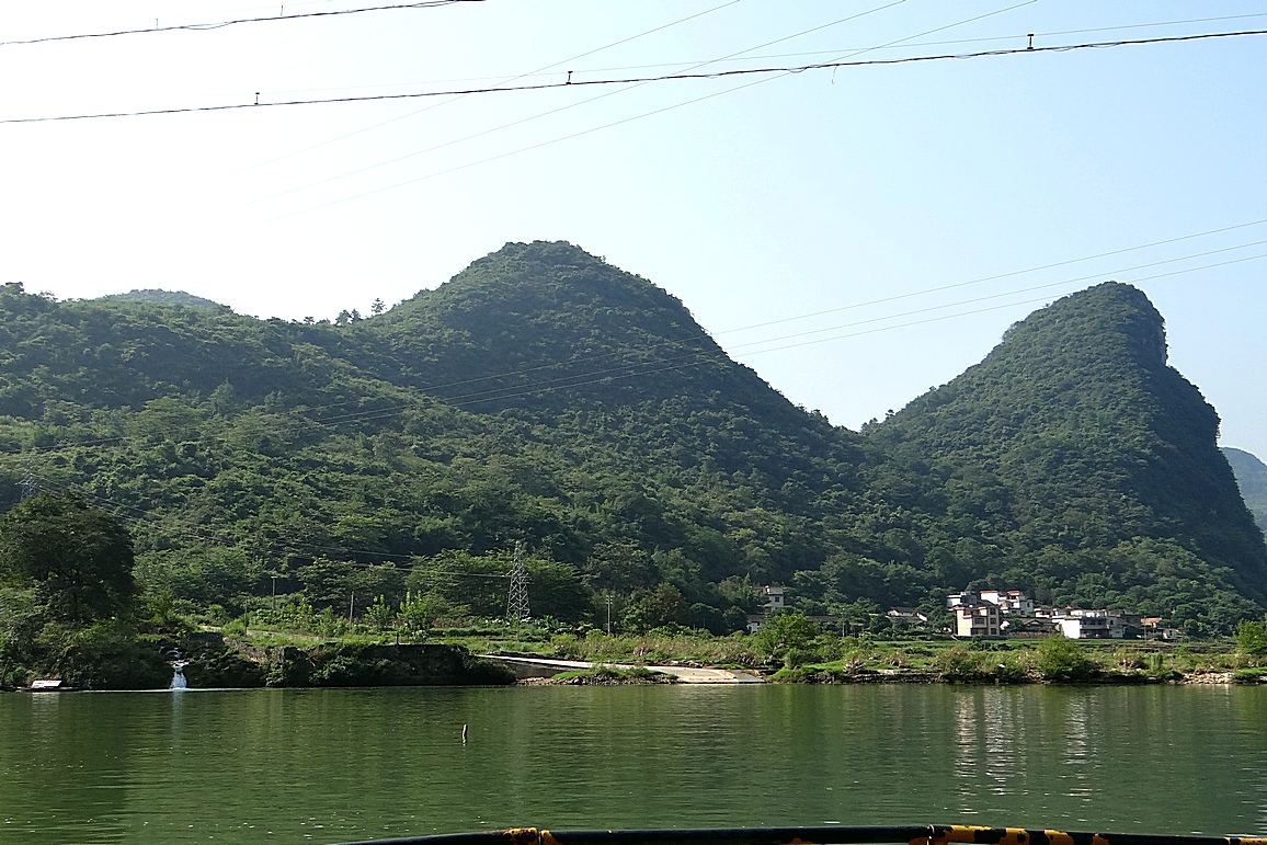 http://i.dcview.tw/gallery/201310/d40248d49ce2d09475c5815076226095.jpg