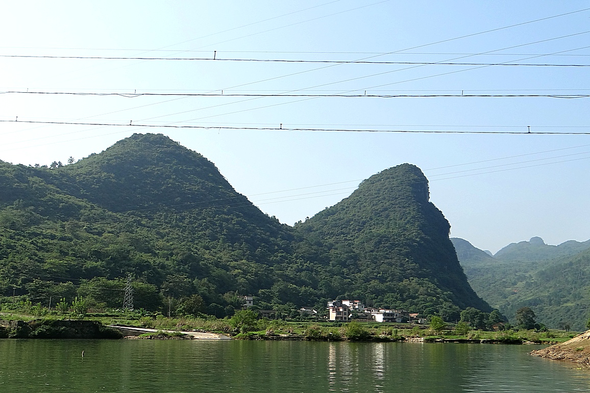 http://i.dcview.tw/gallery/201310/f5f50b1ba1982860b4c4d7702b38f060.jpg