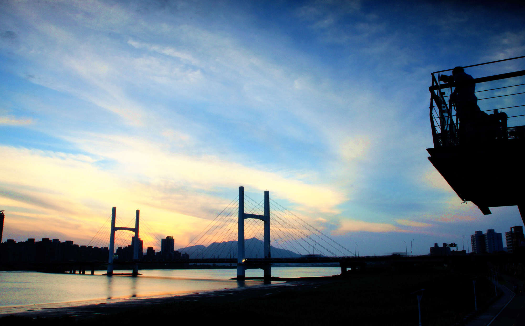 http://i.dcview.tw/gallery/201311/30789c0c674b46d9c1a8c602278a84a4.jpg