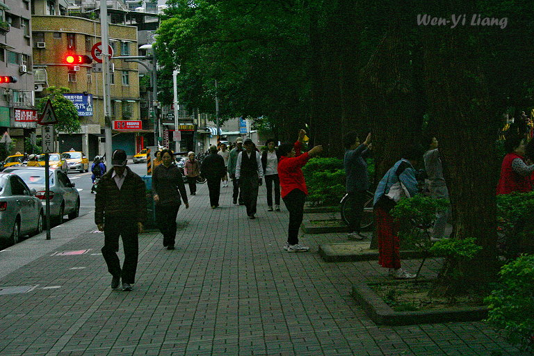 http://i.dcview.tw/gallery/201311/6cb3d64ba62b7a4a4fcf38331e26606c.jpg