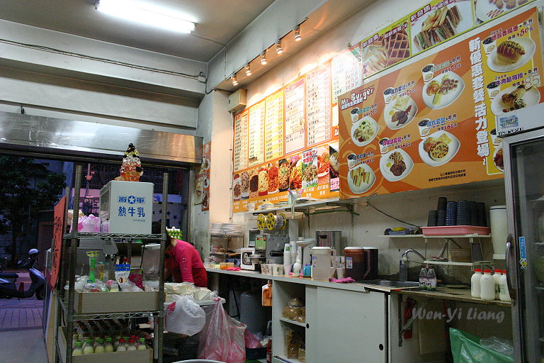 http://i.dcview.tw/gallery/201311/bb62f53eb073bfdbe9bcffd902a473cf.jpg