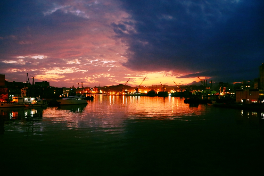 http://i.dcview.tw/gallery/201311/cb8505bdc33baa7b825db33d514c8212.jpg
