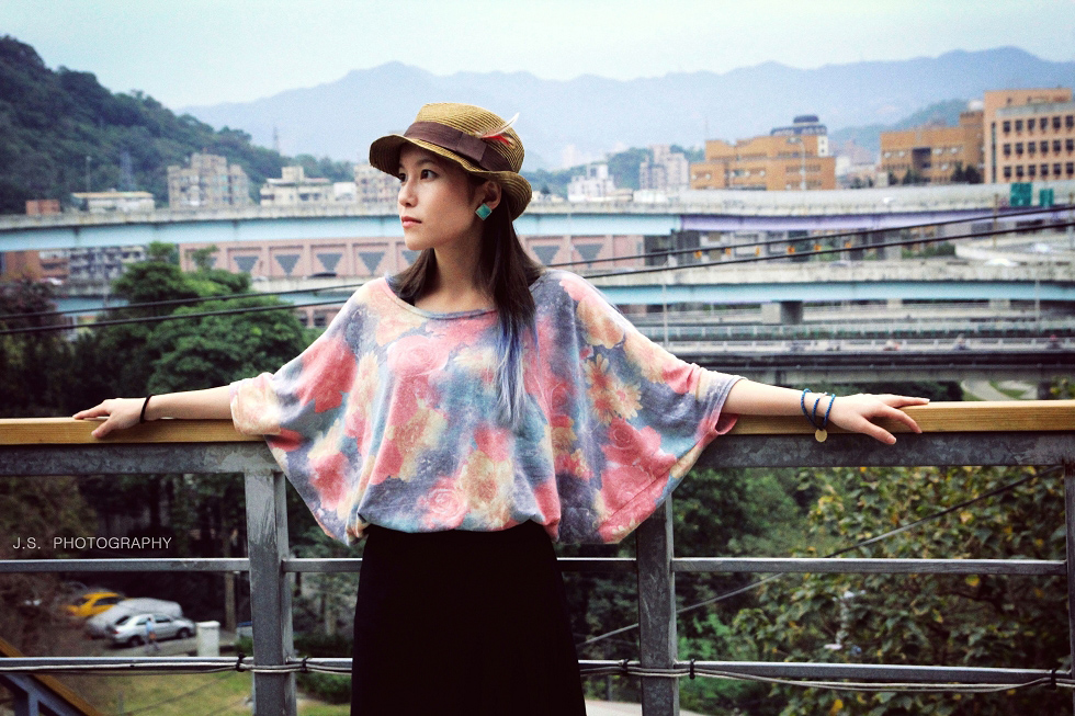 http://i.dcview.tw/gallery/201311/ff43cf707827d536c3b3fd8f68f8a726.jpg
