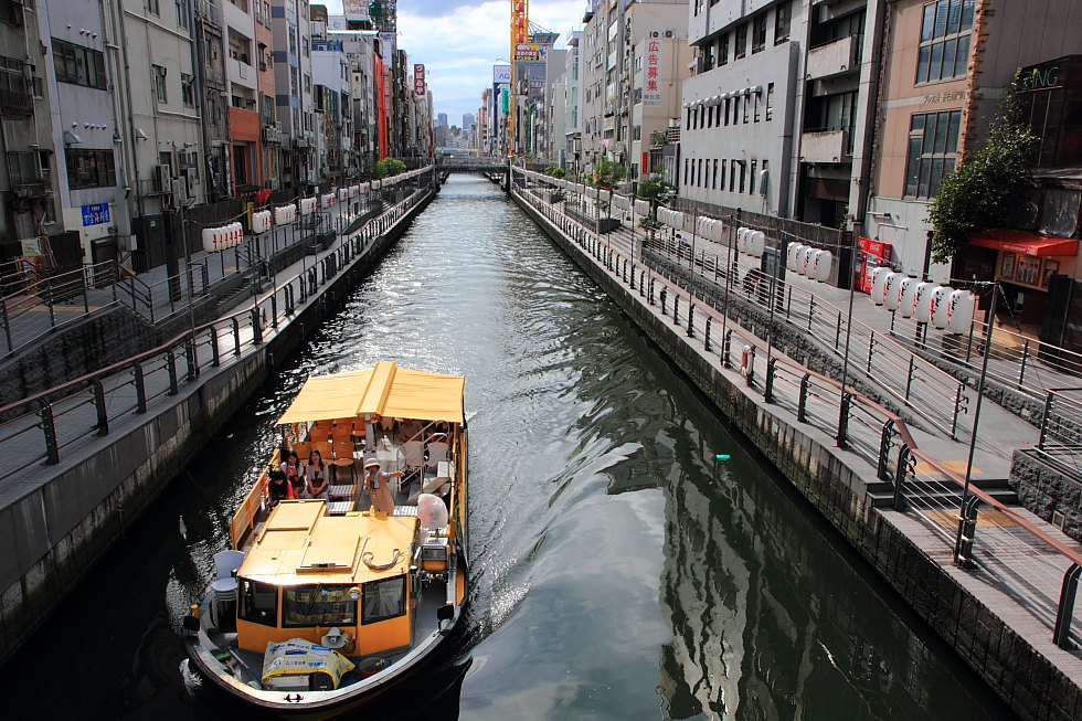 http://i.dcview.tw/gallery/201312/2272a907b5bda3c25e92da3608129a5f.jpg
