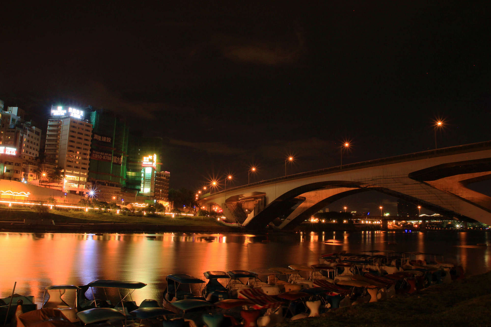 http://i.dcview.tw/gallery/201312/375b1bcd55f5f4d5154556fb77328ed7.jpg