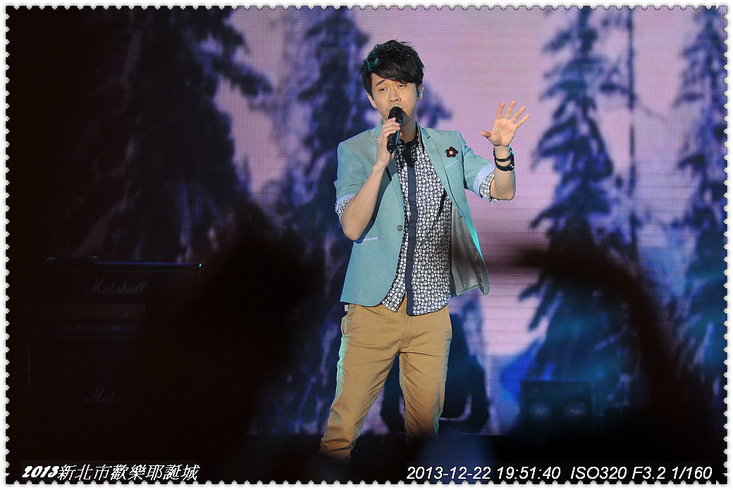 http://i.dcview.tw/gallery/201312/971cb53f3bf10c6948bd91580036883f.jpg