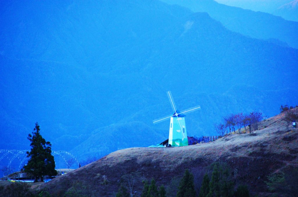 http://i.dcview.tw/gallery/201312/e040af5ebef475edb0bdd955c45d3f07.jpg