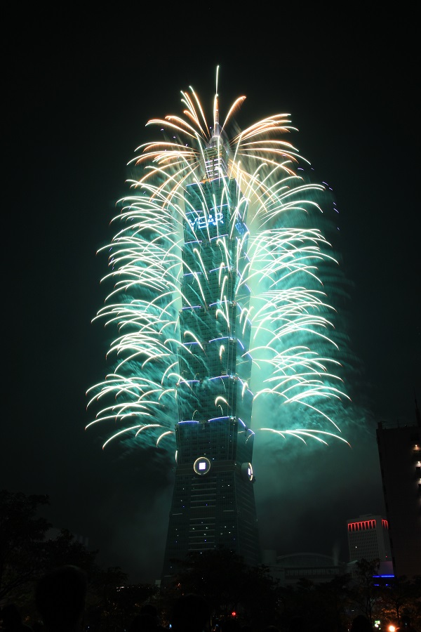 http://i.dcview.tw/gallery/201401/22c312790141a59a93cae83bcca5aed8.jpg