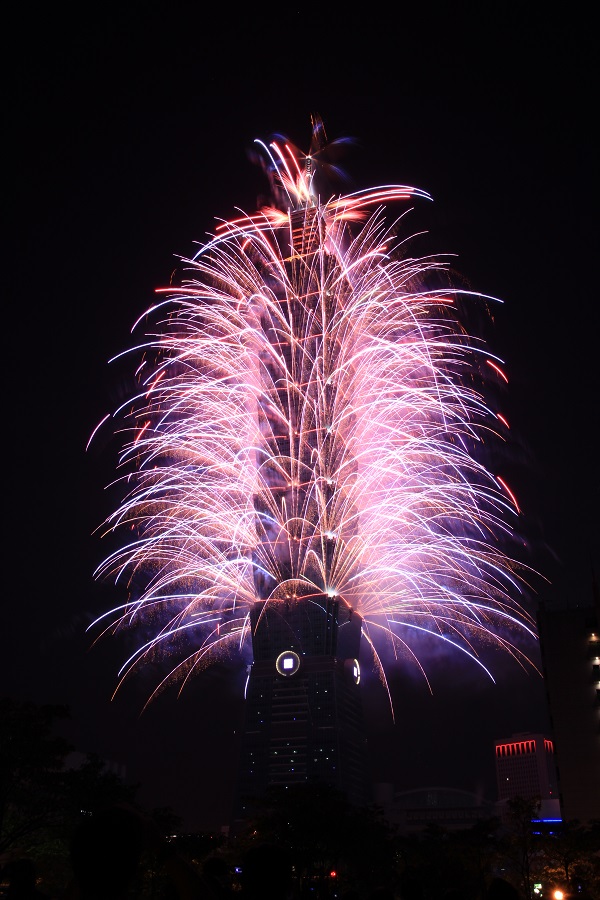 http://i.dcview.tw/gallery/201401/61c51378f98a485f42d96e0d7dd30a51.jpg