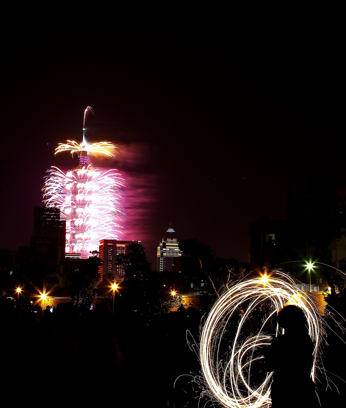 http://i.dcview.tw/gallery/201401/9a6f2a29294c12000369e329ea17106c.jpg