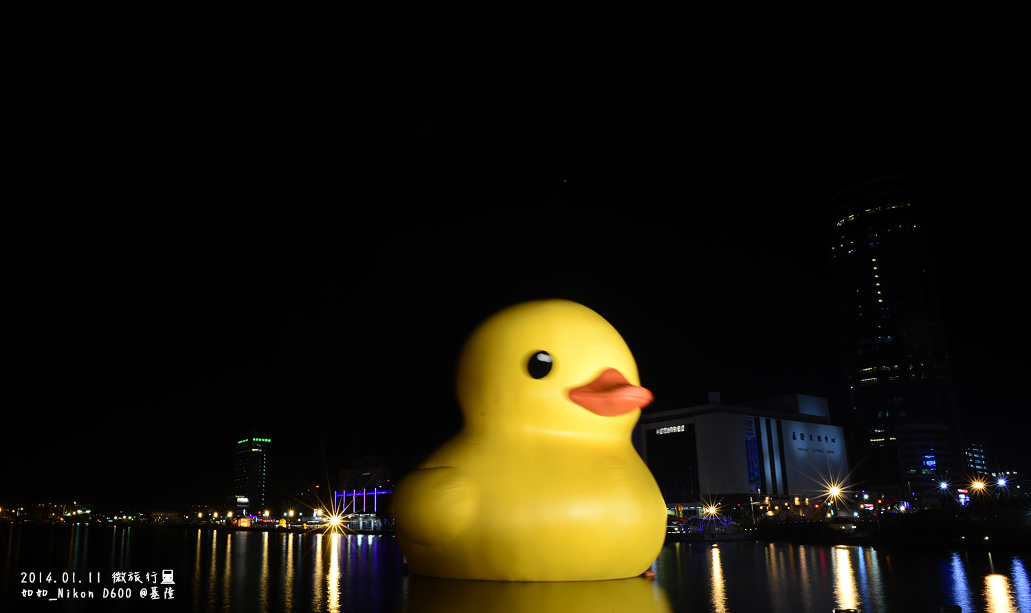 http://i.dcview.tw/gallery/201401/f79e5af306bee32fdf107afbeff757ed.jpg