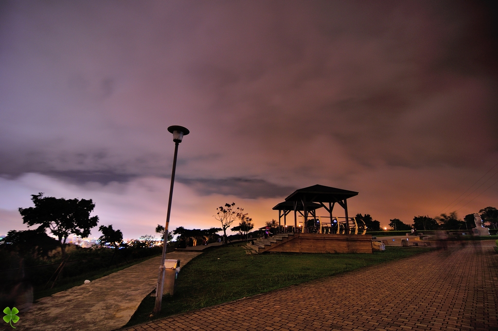 http://i.dcview.tw/gallery/201402/33753ea60ff49ca64588bdd99a6e7c3c.jpg