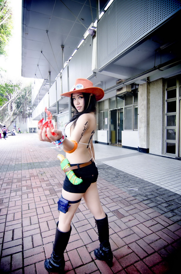 http://i.dcview.tw/gallery/201403/34f88c671eb0aa9d283aeb5c80b51d09.jpg