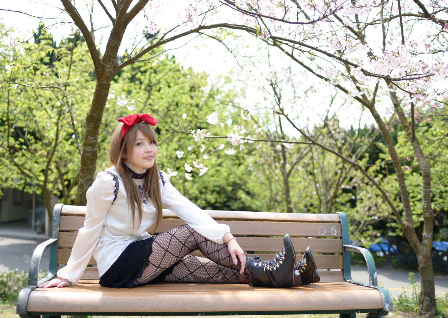 http://i.dcview.tw/gallery/201403/86ba6524d6c7b1b3e7e9e9b8ea6b48a9.jpg
