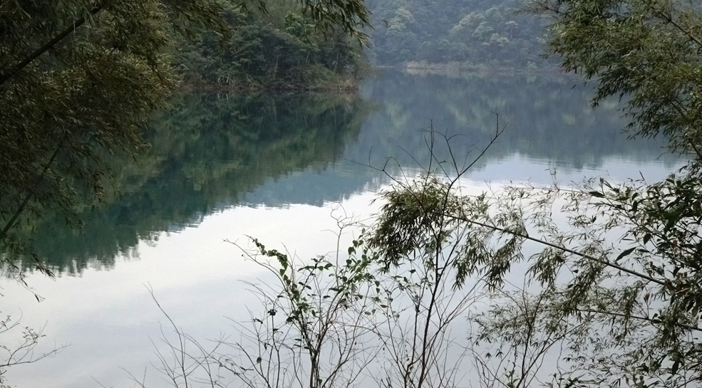 http://i.dcview.tw/gallery/201403/fcee9c2781a9ff81ec05a0c0bc0deaff.jpg