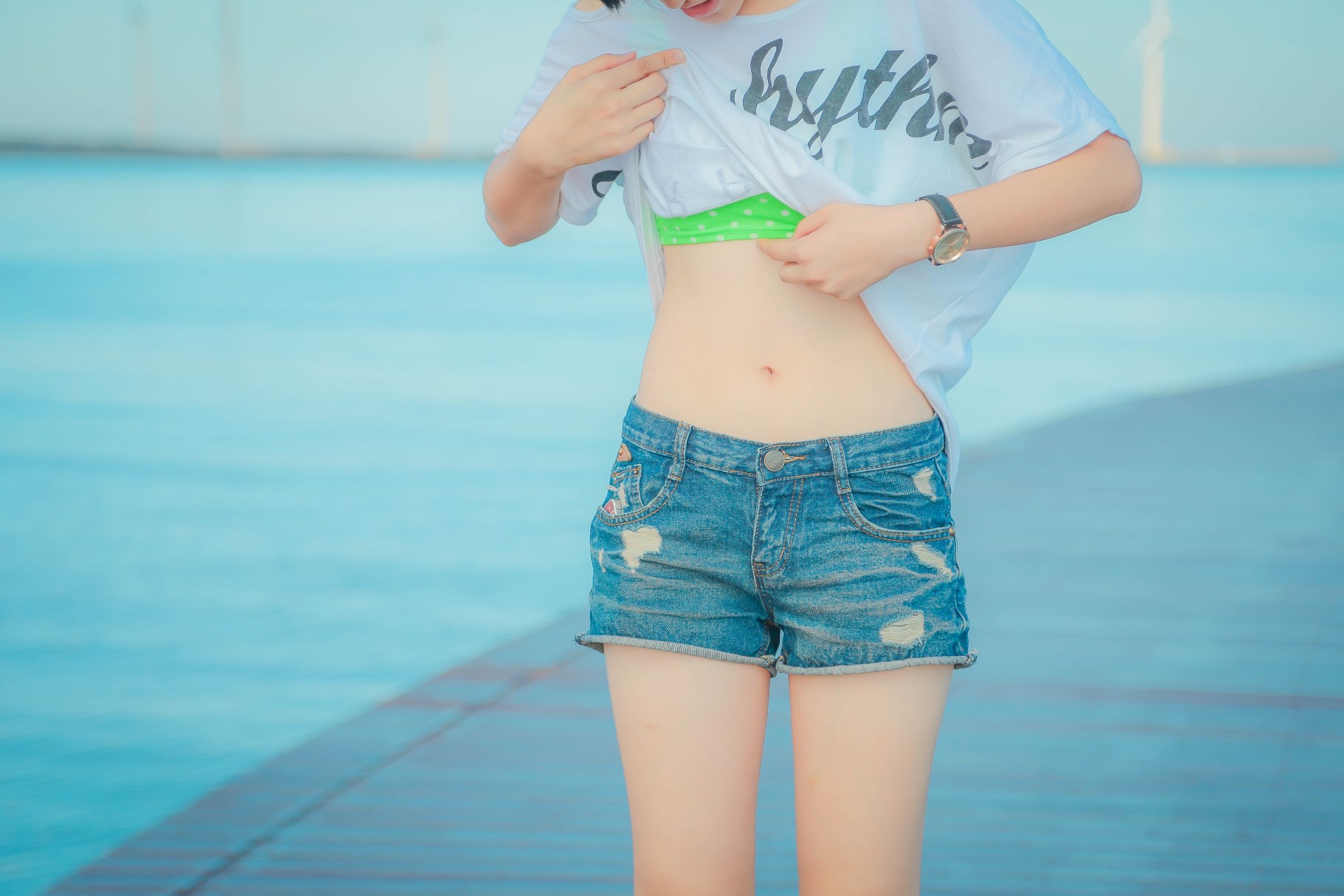 http://i.dcview.tw/gallery/201405/53f1ac86591d8493251b257881f92811.jpg