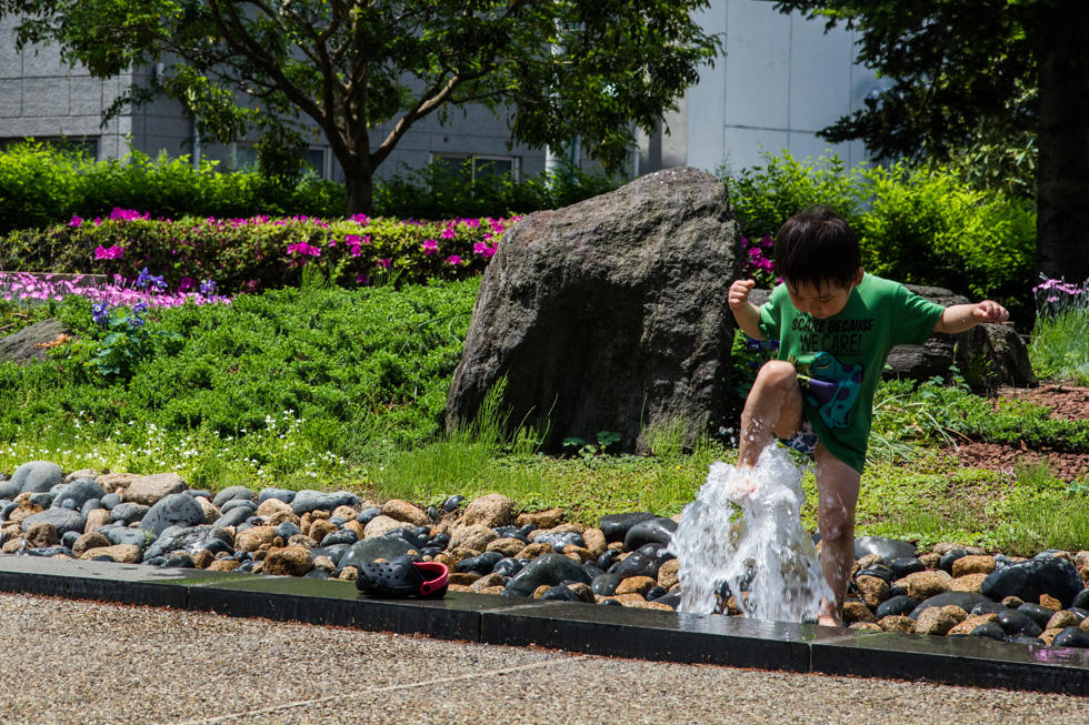 http://i.dcview.tw/gallery/201405/8a2148a7d4b146dbe43325474881a10f.jpg